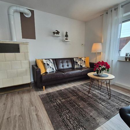 Ferienwohnung S-Bahn Naehe Schwaikheim Екстер'єр фото
